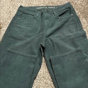American Eagle Outfitters Women’s Green Stretch Corduroy Pants Size 6